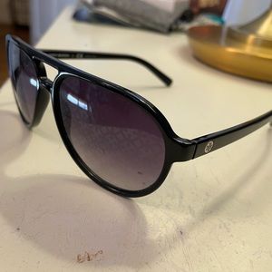 Tory Burch black aviators